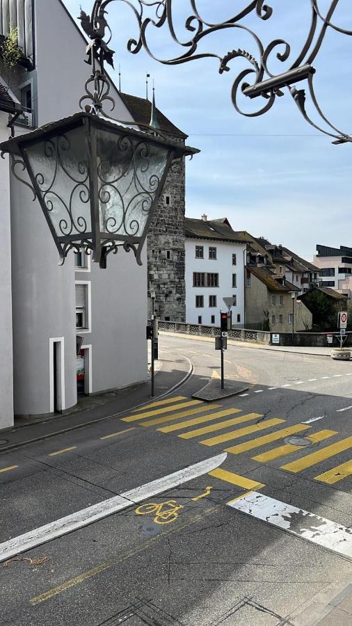 Blick Auf Schwarzen Turm - Freihofapartments Brugg  Extérieur photo