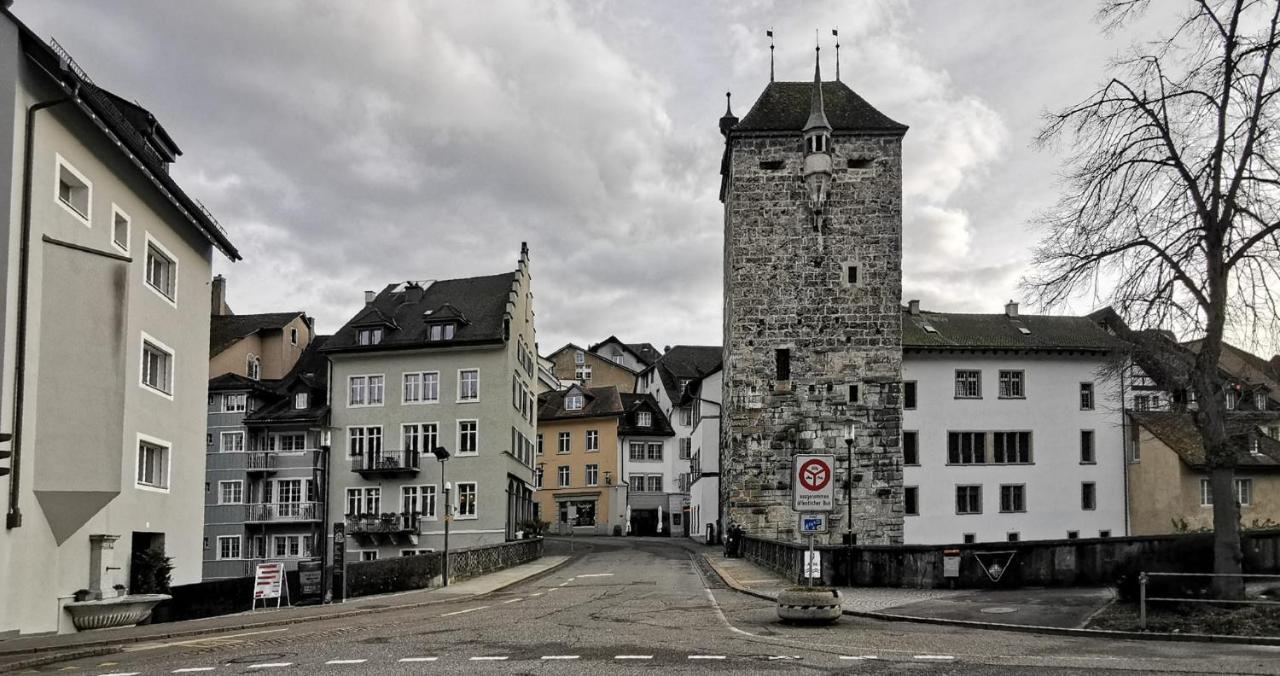 Blick Auf Schwarzen Turm - Freihofapartments Brugg  Extérieur photo